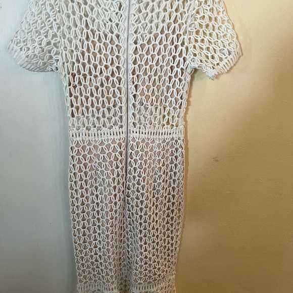 White Soleblu dress with tan lining. Size small.  Zipper on back. - Picture 4 of 12